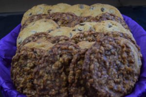 Chocolate Chip Baratti and Oatmeal Raisin Cookies